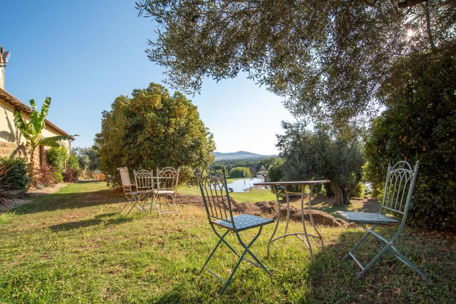 Agriturismo Cerrosughero Canino Exterior photo